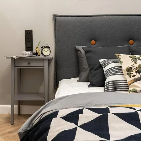 Nobel Apartment - Best Location!-2