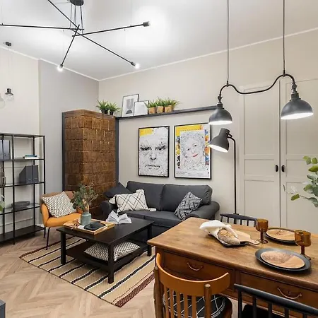 Nobel Apartment - Best Location!-2